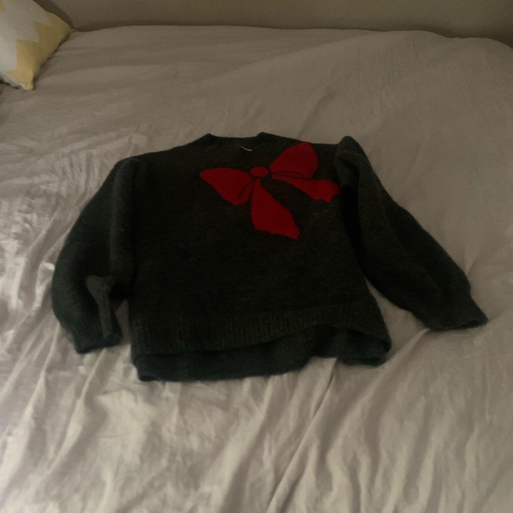 Gray and red bow print holiday sweater